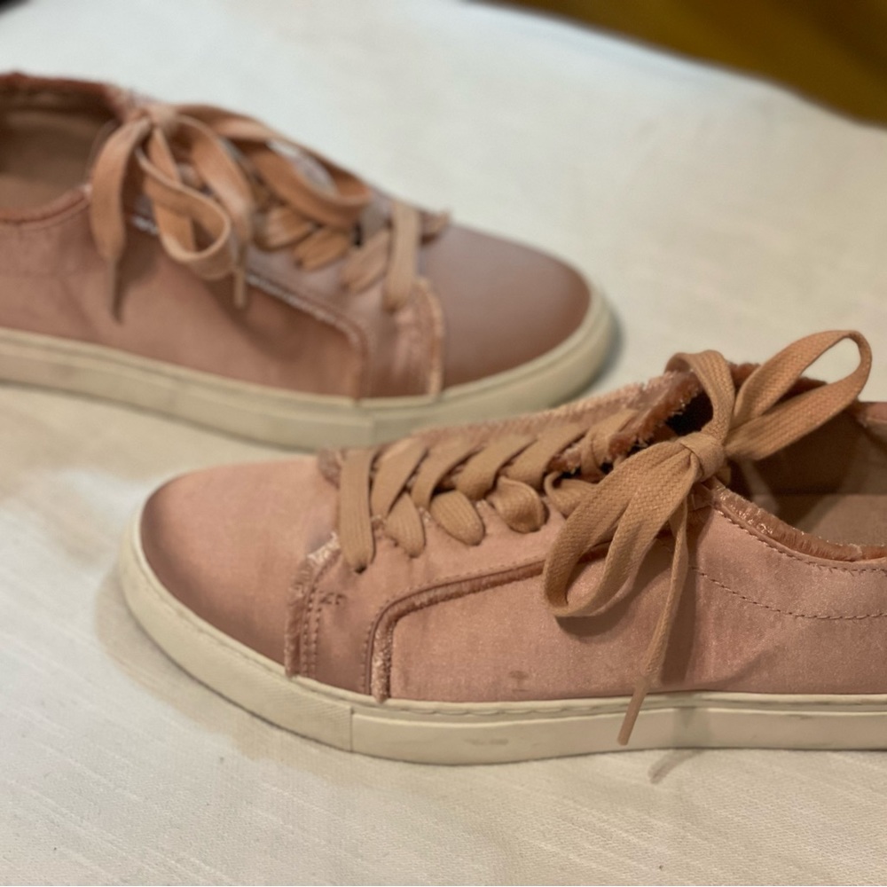 Kenneth Cole Fray Joey Rose sneakers